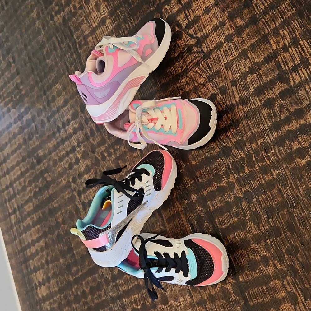 Skechers Air Cooled Memory Foam Girls Shoes